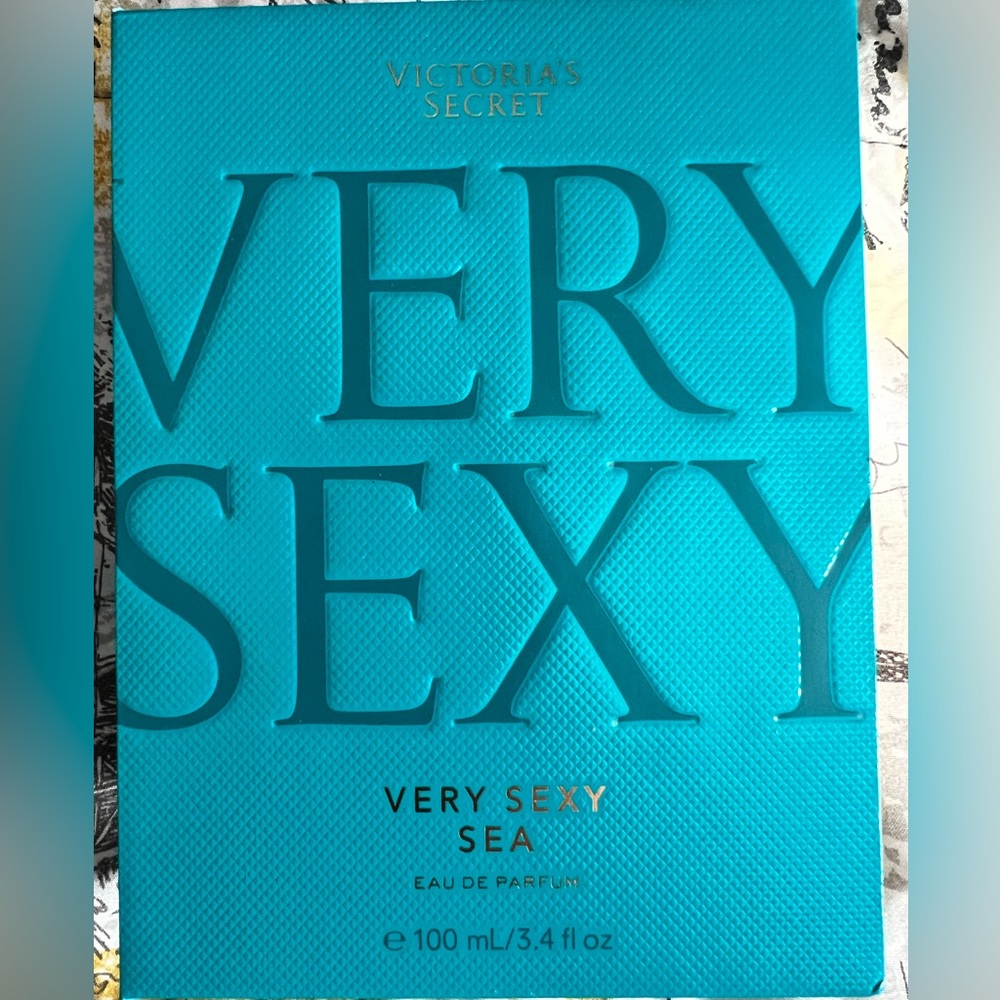Victoria Secret’s VERY SEXY SEA perfum 3.4OZ